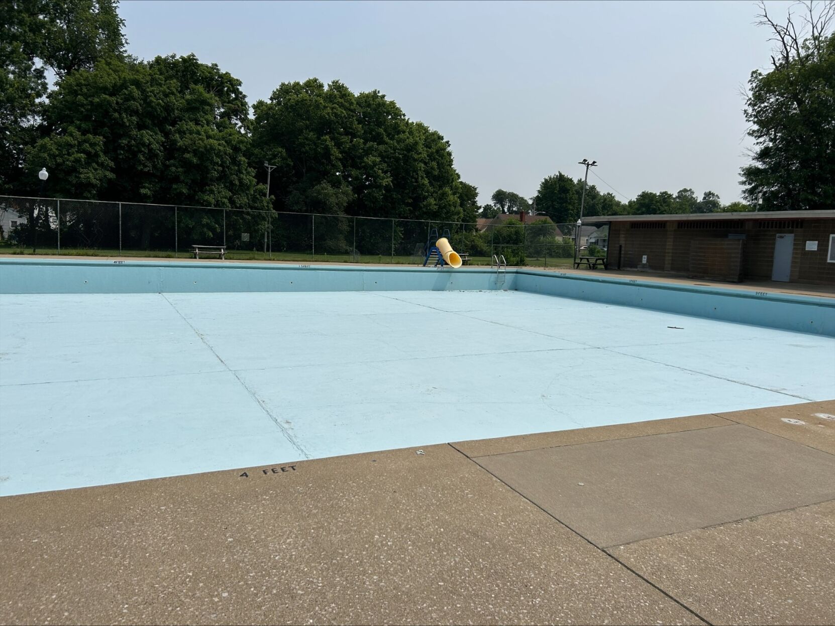 City of Louisville offering free YMCA, Kentucky Kingdom summer passes to Algonquin families